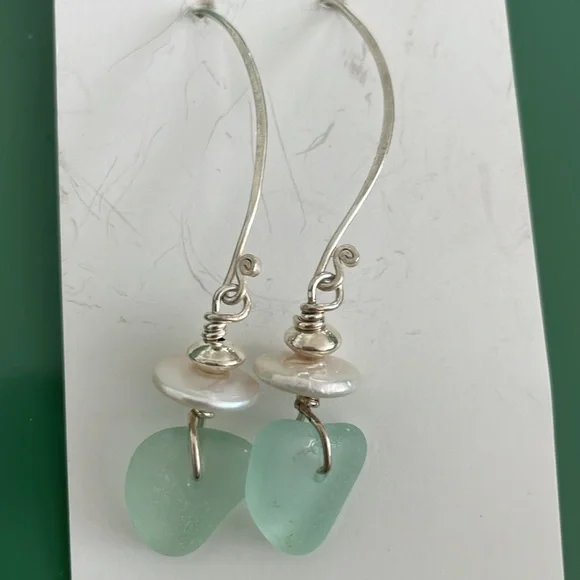 Sterling Silver and Sea Glass handmade earrings NWT - Picture 2 of 4